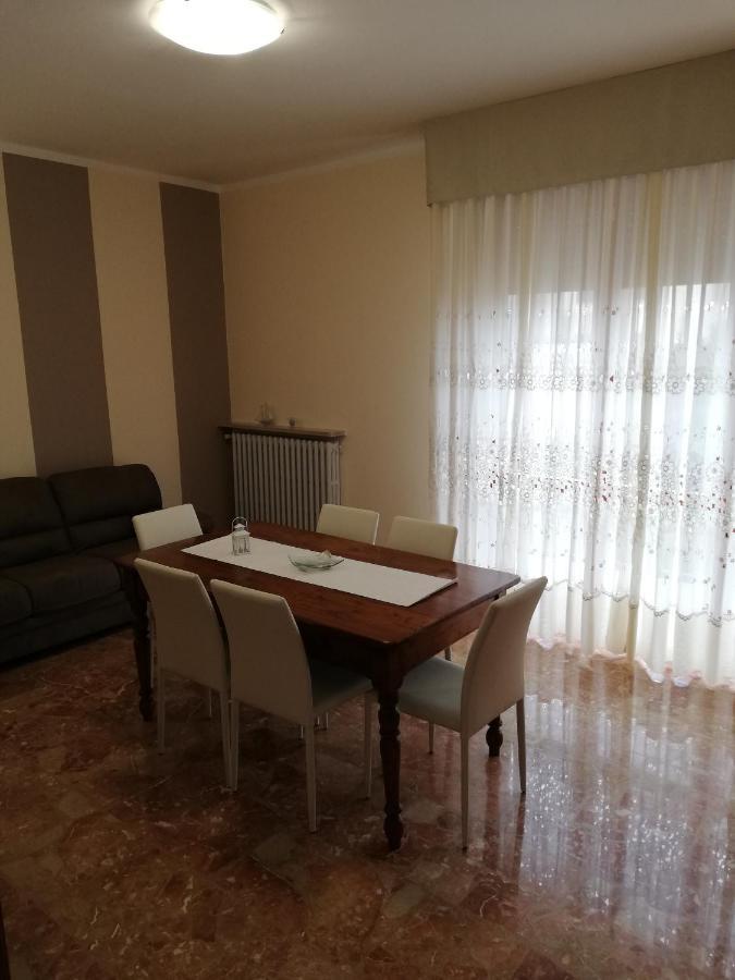 Cinzia'S Holiday Home Desenzano del Garda Exterior foto