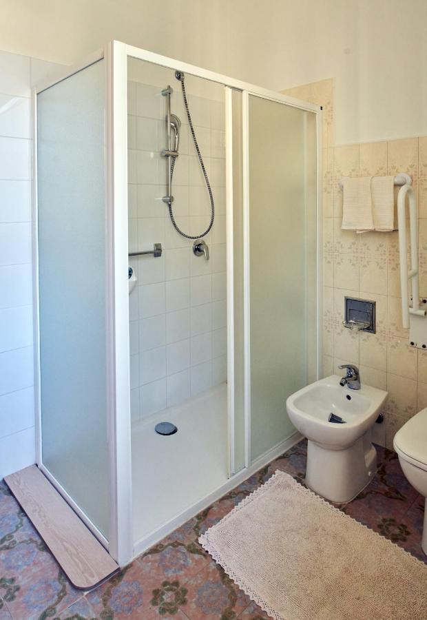 Cinzia'S Holiday Home Desenzano del Garda Exterior foto